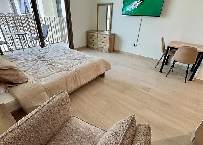 Dubai - Brand New Apartment